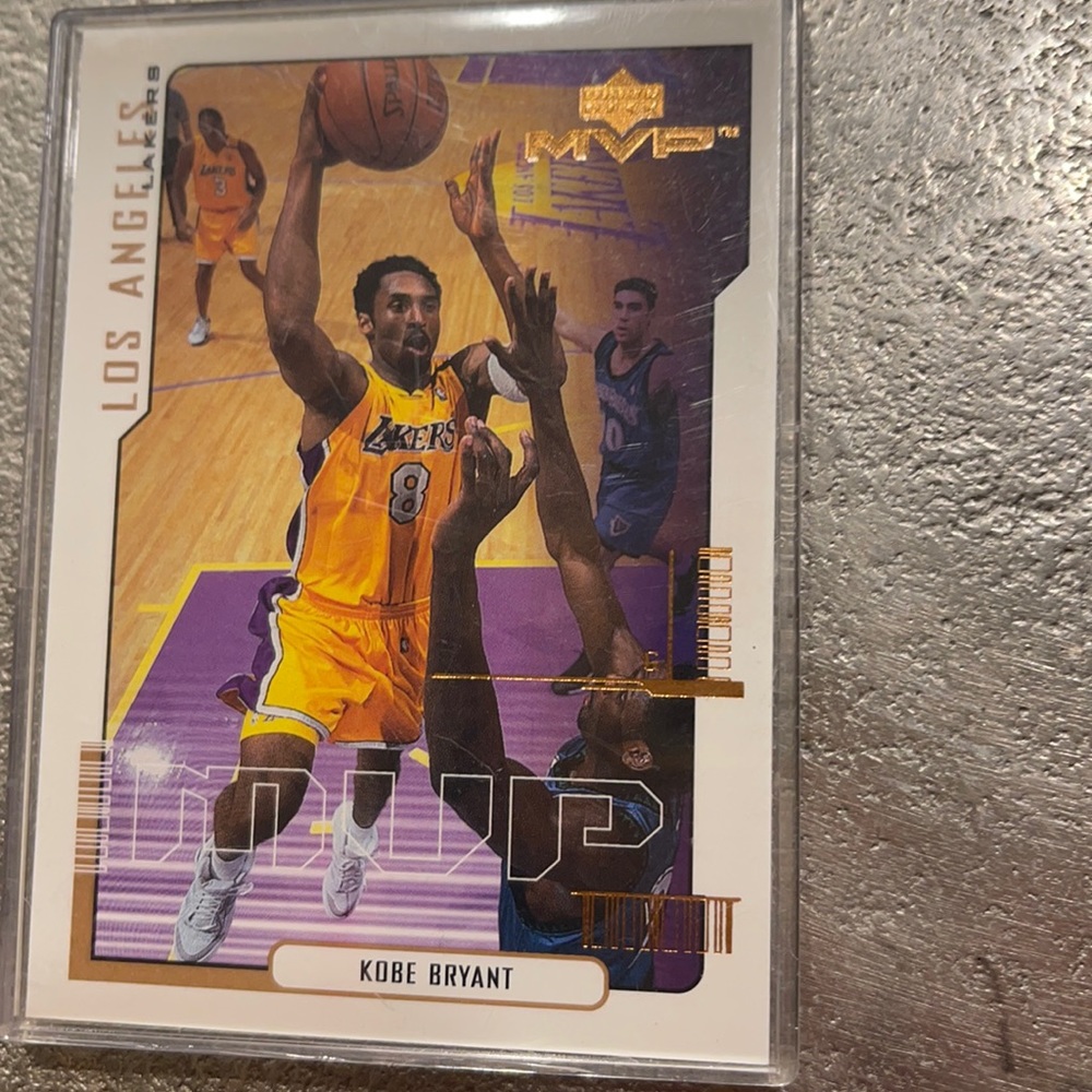 KOBE BRYANT MVP CARD